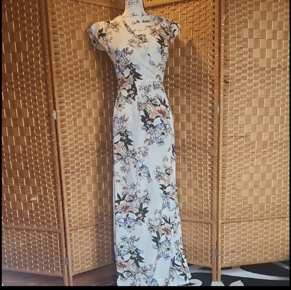 Miss Ord, Spring Summer Sheer lightweight Breathable Long Wrap Floral Maxi Dress - Picture 2 of 9